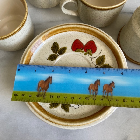 VINTAGE • 60s Mikasa Teacup and Saucer 4 Set Cottagecore Stone Manor Strawberry - Picture 7 of 10